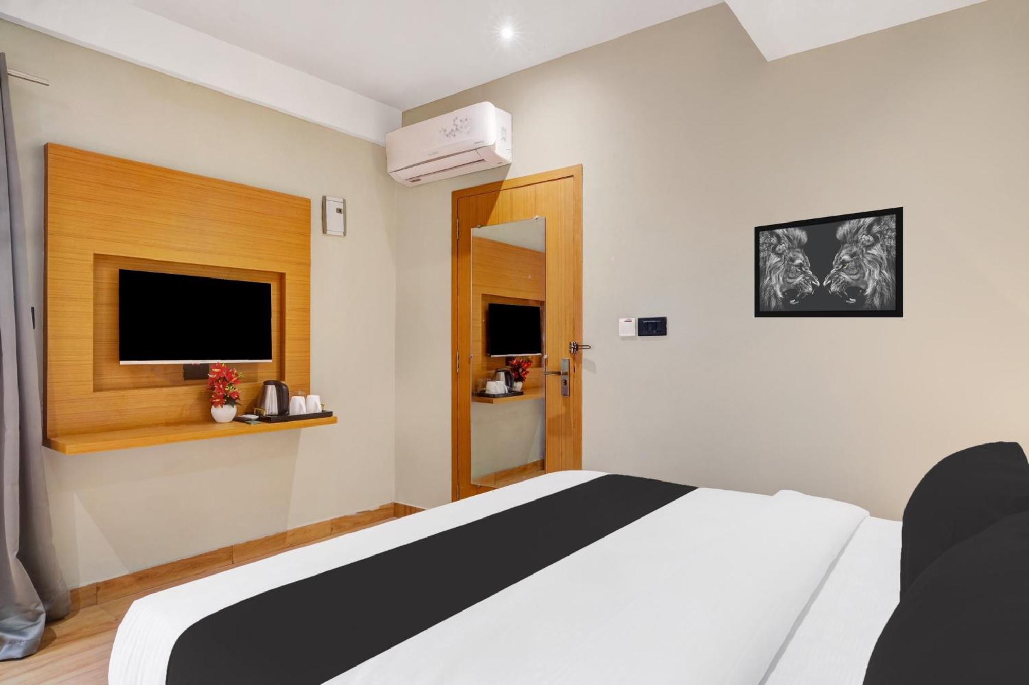 Townhouse Oak Sarusajai Stadium Dispur Luaran gambar