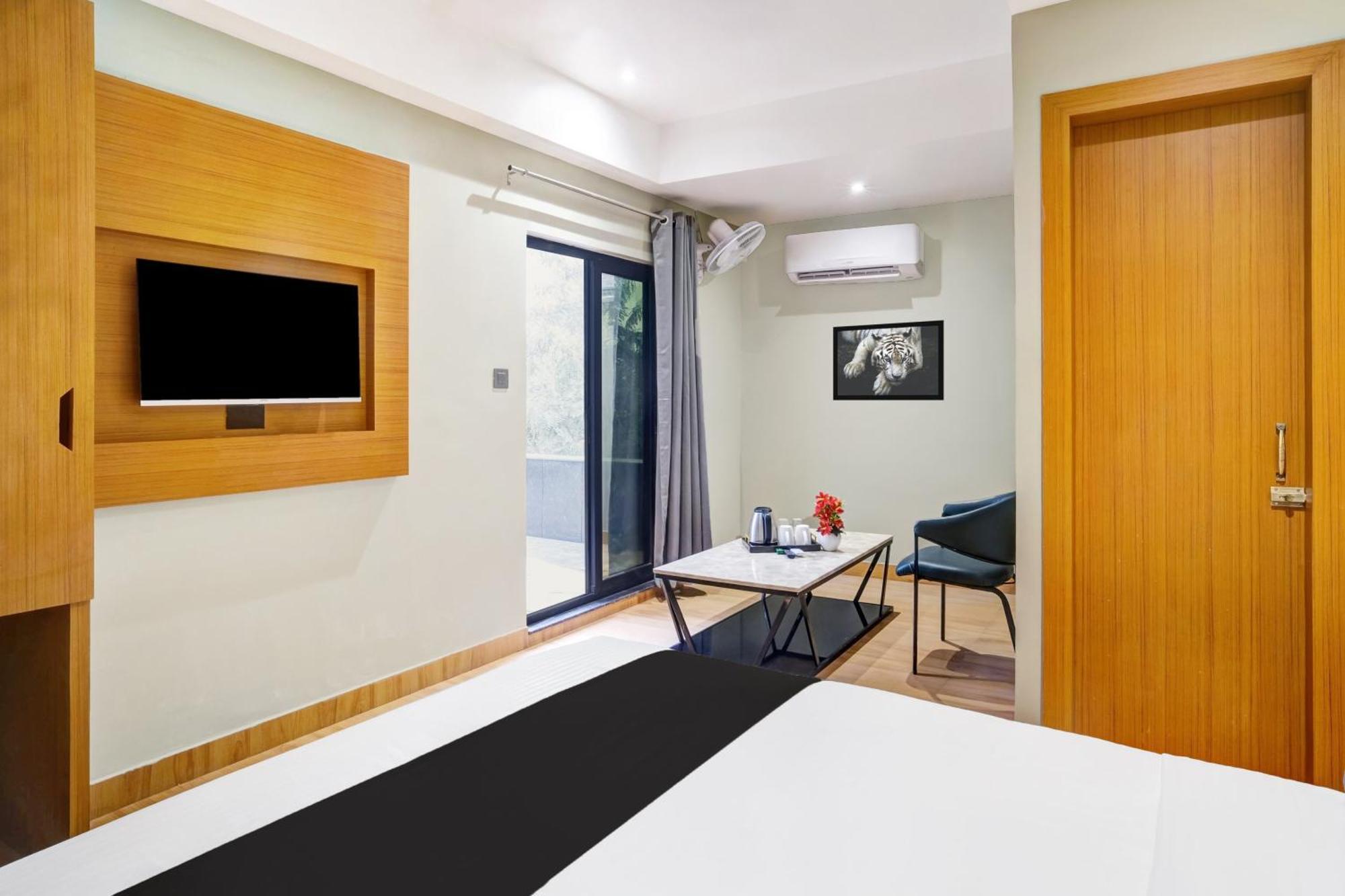 Townhouse Oak Sarusajai Stadium Dispur Luaran gambar
